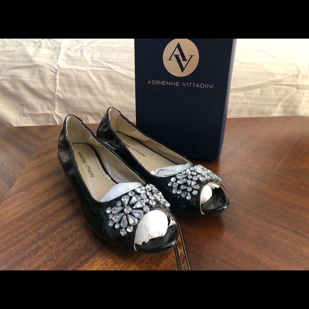 Adrienne Vittadini 6M Black Patent shoes